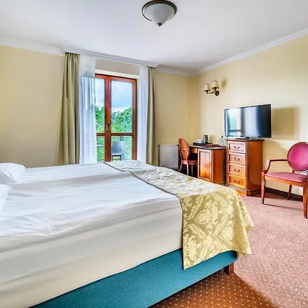 מלון Pan Tadeusz 3*